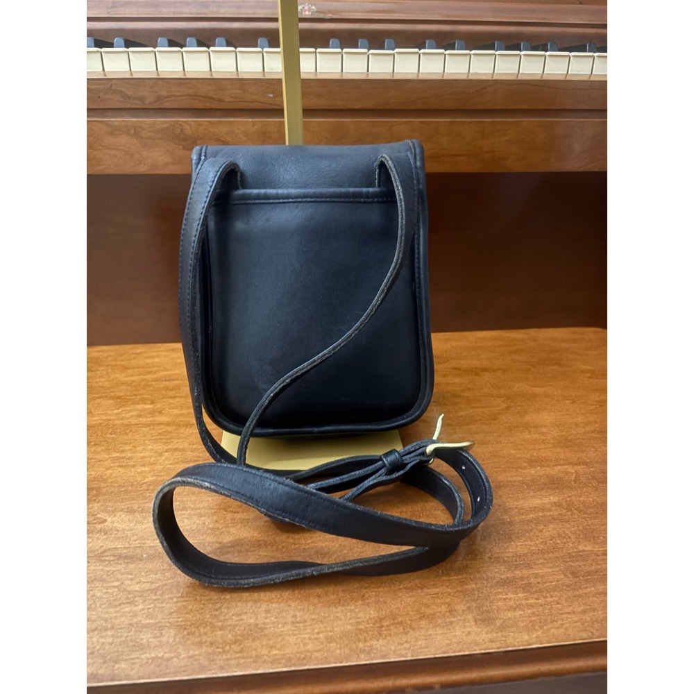 Vintage Coach 9973 Black Leather Turnlock Mini Crossbody Bag USA - Picture 2 of 8